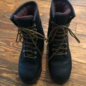 Chippewa women’s 6 black lace up boots